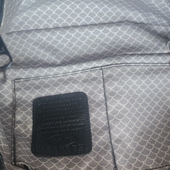 Sold - Picture 6 of 8